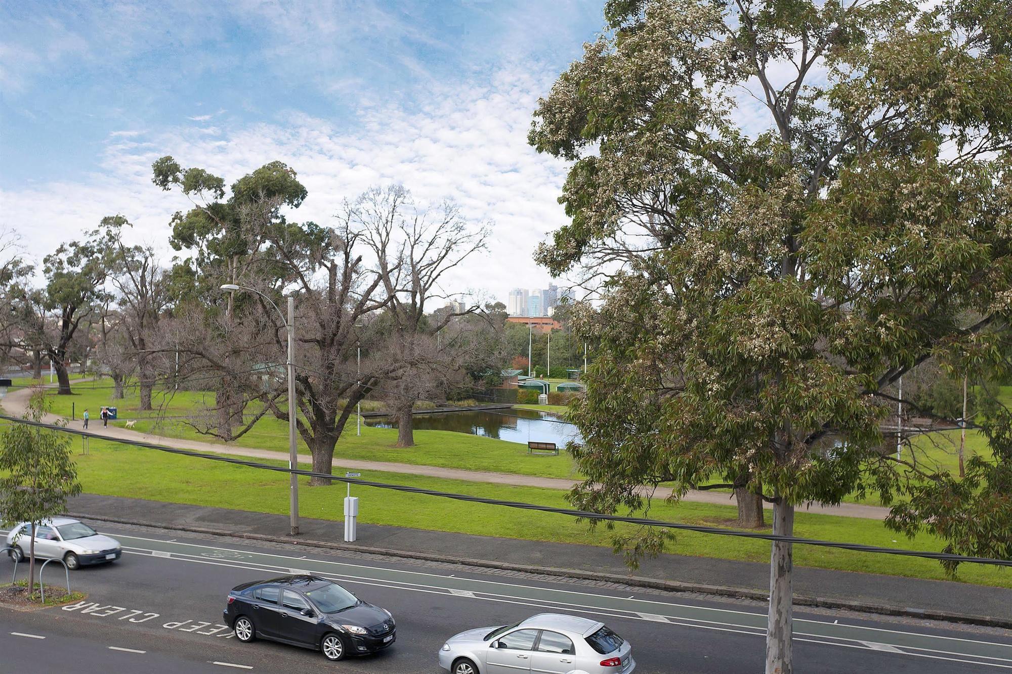 Melbourne'S Princes Park Hotel Exteriér fotografie